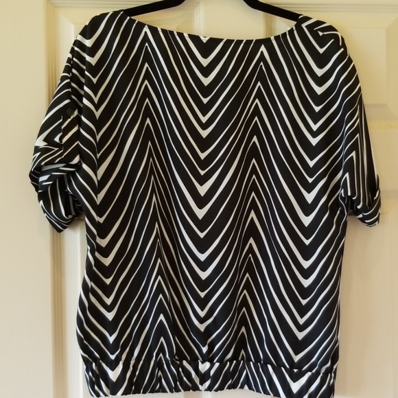 Chevron print blouse - Picture 2 of 4